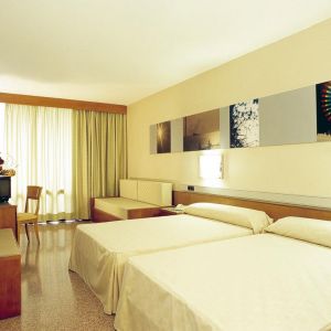 Hotel Gran Bali sau similar