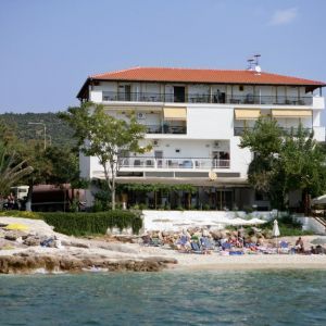 Hotel Pefkari Beach Studios