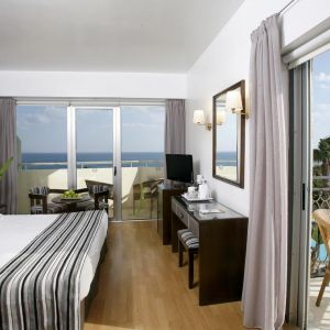 Hotel Lordos Beach