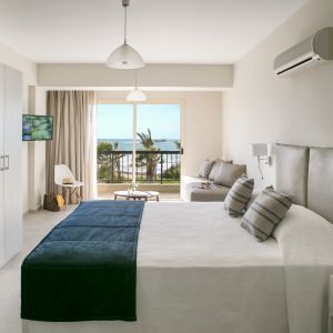 Hotel Louis Paphos Breeze