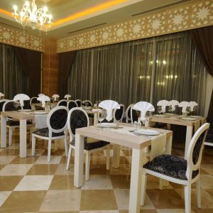 Hotel Roma Beach Resort and Spa