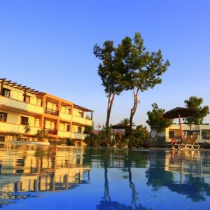 Labranda Miraluna Village