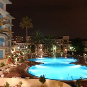 Hotel Puente Real