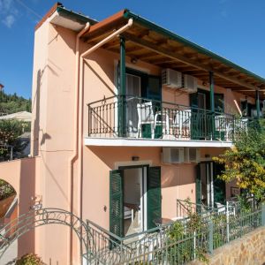 Bella Vista Hotel and Studios
