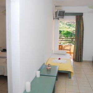 Elpis Studio Apartments