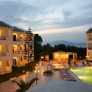 Maistrali Apartments Hotel