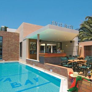 Hotel Eva Bay