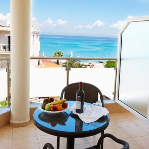 Hotel Hanioti GrandOtel
