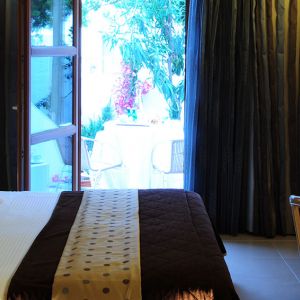 Hotel Aressana