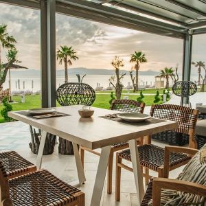 Blue Carpet Luxury Suites