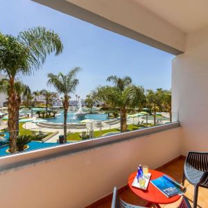 Hotel Faros