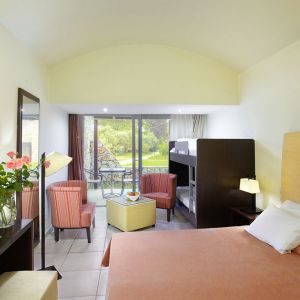Hotel Olympian Bay