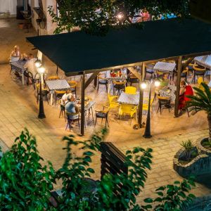 Hotel Achousa