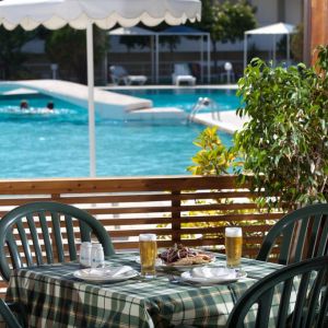 Hotel Niriides Beach