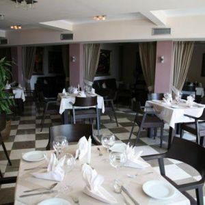 Hotel Romanov