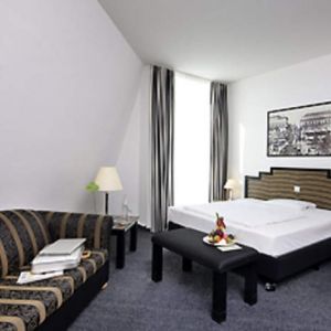 Hotel Mercure Berlin Tempelhof Airport