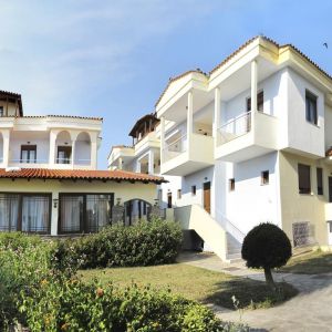 Acrotel Lily Ann Village