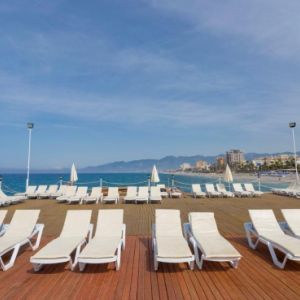 Hotel Senza Grand Santana