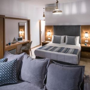 Hotel Yianna Caravel