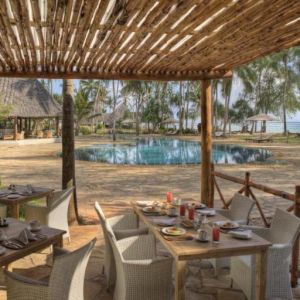 Hotel Bluebay Beach Resort and Spa