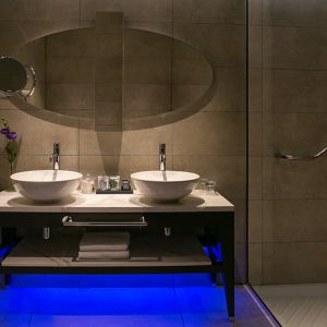 Vangelis Hotel and Suites