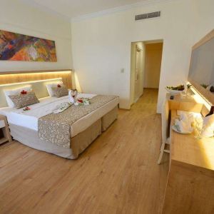 Hotel Cesars Resort Side