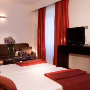 Hotel Excel Montenario