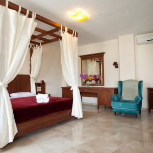 Hotel Toroni Blue Sea