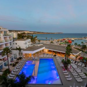 Limanaki Beach Hotel and Suites