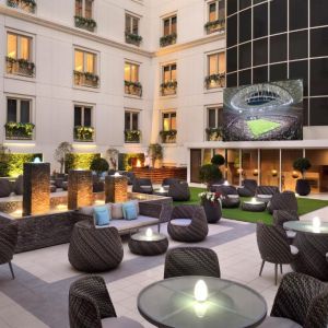 Movenpick Hotel and Apartments Bur Dubai