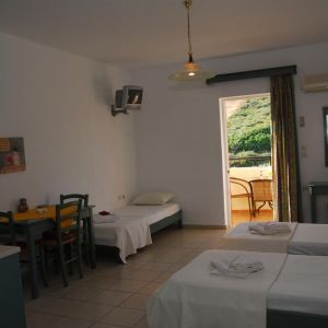 Elpis Studio Apartments