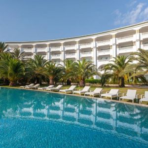 TUI Blue Oceana Suites
