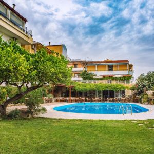 Hotel Roxani