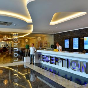 Hotel White City Resort