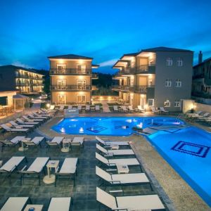 Royal Hotel Polichrono