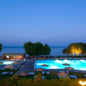 Hotel Lakitira Resort