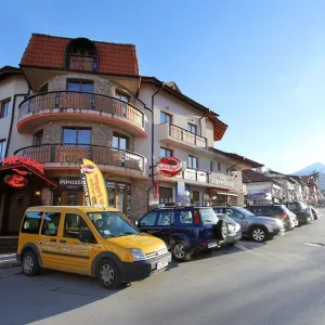 Kap House Family Hotel