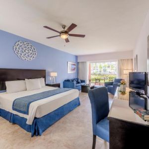 Hotel Ocean Blue and Sand Beach Resort
