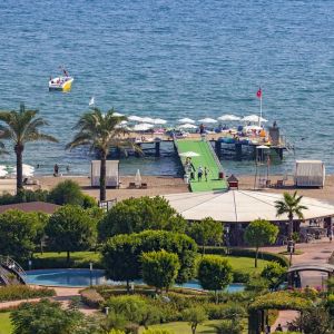 Hotel Miracle Resort