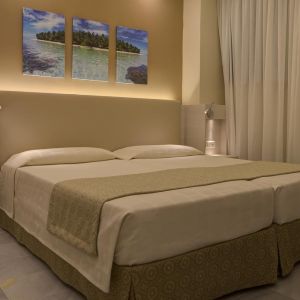 Hotel Eugenia Victoria