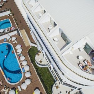 Laguna Beach Alya Resort