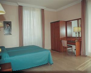 Hotel Center 1 2 3