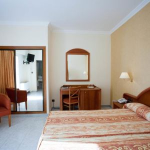 Hotel Las Arenas