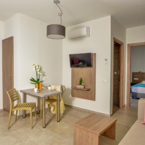Blue Horizon Apartments