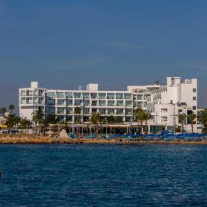 Limanaki Beach Hotel and Suites