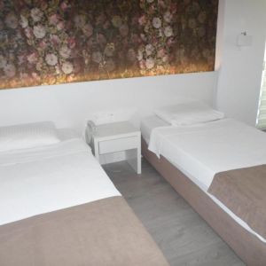 Hotel Myra