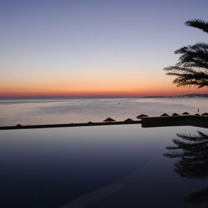 Hotel Aska Just In Beach