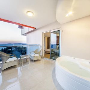 Lonicera Resort and Spa Hotel