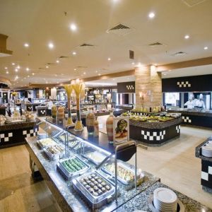 Hotel Crystal Admiral Resort Suites and SPA