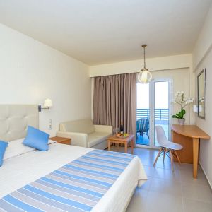 Hotel Bomo Themis Beach